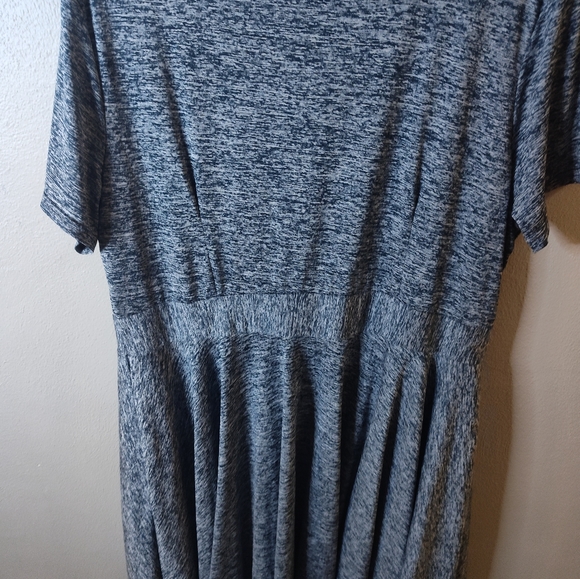 Bella Berry 1x Midi Dress - Picture 4 of 4